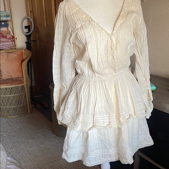 American Eagle Outfitters Dresses & Skirts - American Eagle Outfitters Cream Long Sleeve Mini  Dress